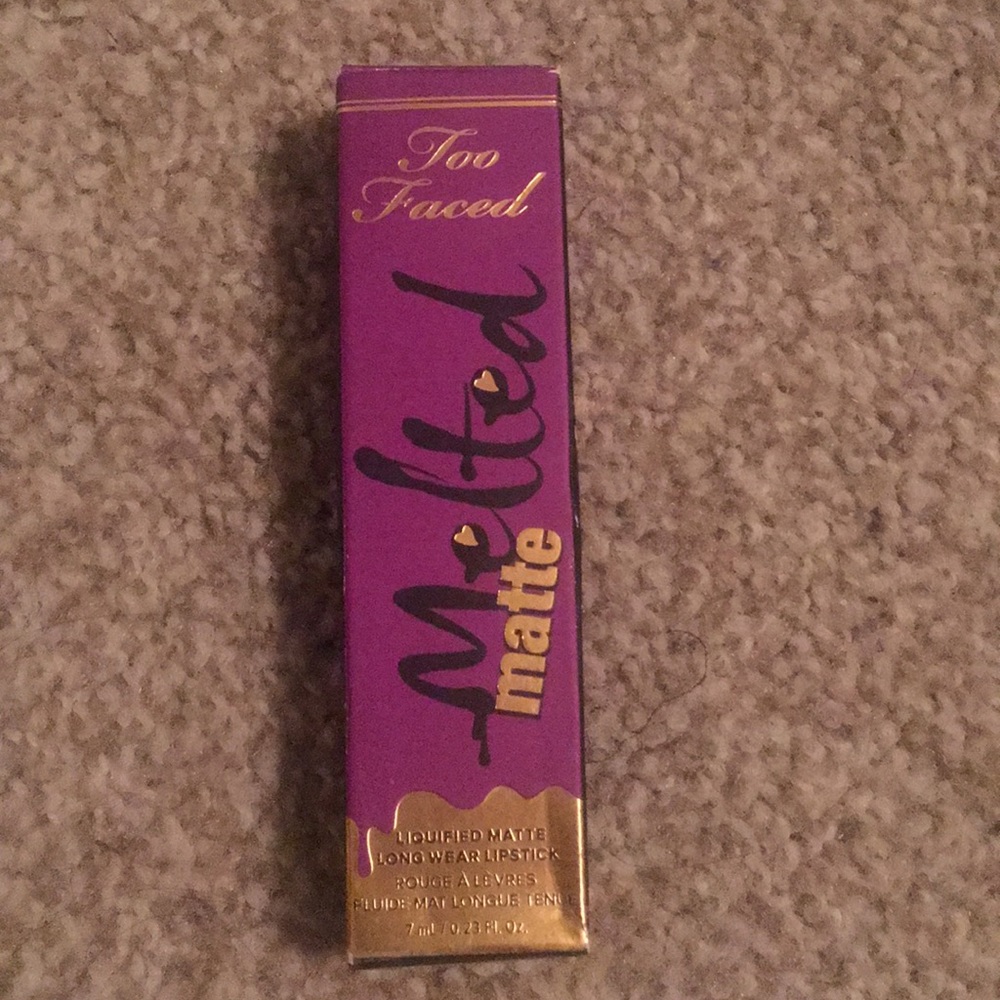 Too faced melted matte lipstick